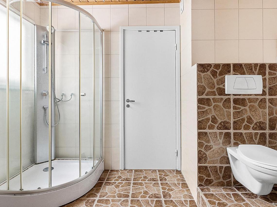 Stuga Ani Svarta  Ngoại thất bức ảnh